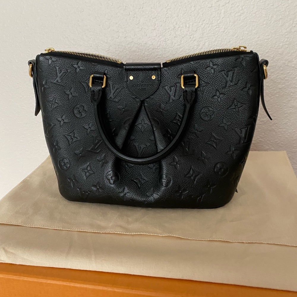 Louis Vuitton • Mazarine PM EMP Noir